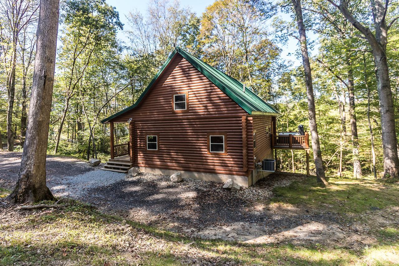 Hocking Hills Cabins & Resort Foxfire Logan Εξωτερικό φωτογραφία